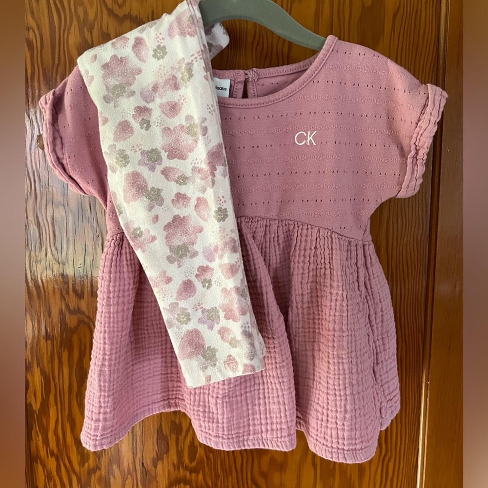 Calvin Klein matching set size 24 mo